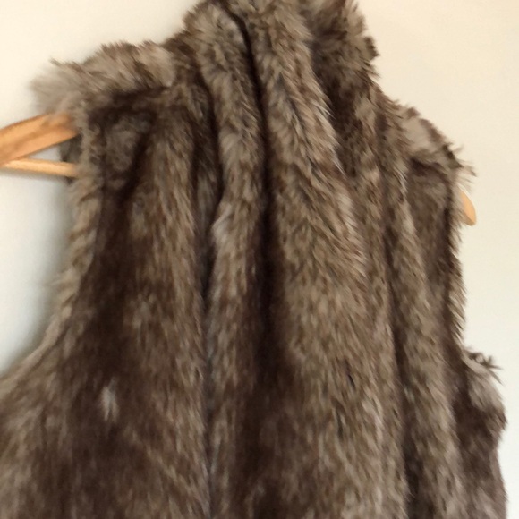 Mossimo Vest Faux Fur Reversible THICK PLUSH szS Fabulous!  PERFECT CONDITION - Picture 2 of 8